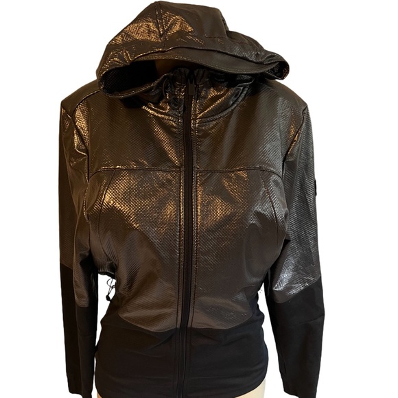 Under Armour jacket - Picture 2 of 12